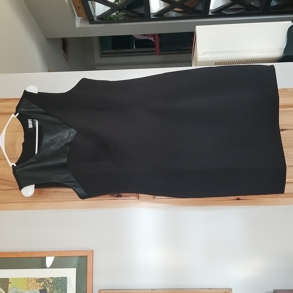 DKNY Donna Karan Black Sheath Body Con Dress With Faux Leather Detail Size 12